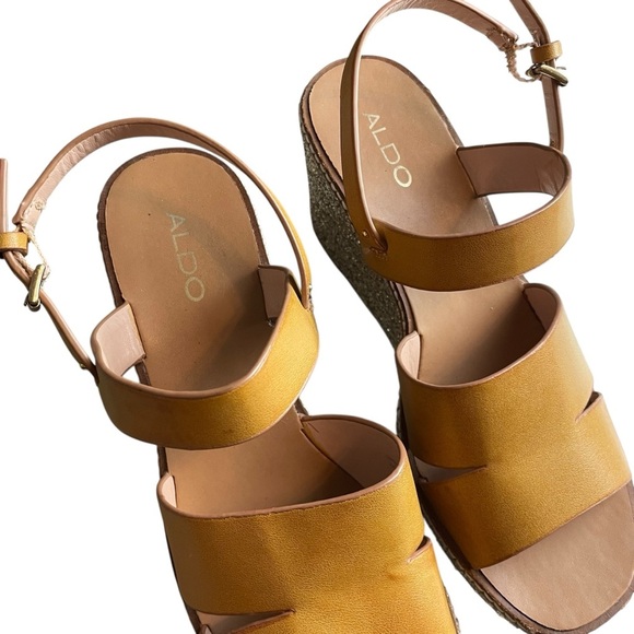 ALDO Gold Glitter Platform Wedge Sandals Ankle Strap Mustard Yellow Sz 10 - Picture 5 of 8